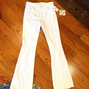 MOTHER SUPERIOR The Weekender Totally Innocent (White) Size 25